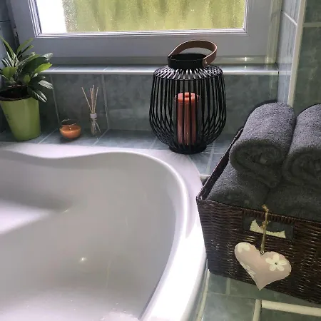Apartment S Krasnou Vyhlidkou Na Imperial *